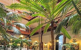 Hotel Monopol